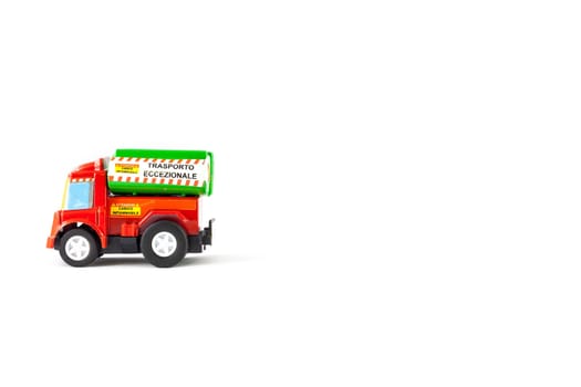 Load flammable toys. Abnormal load.