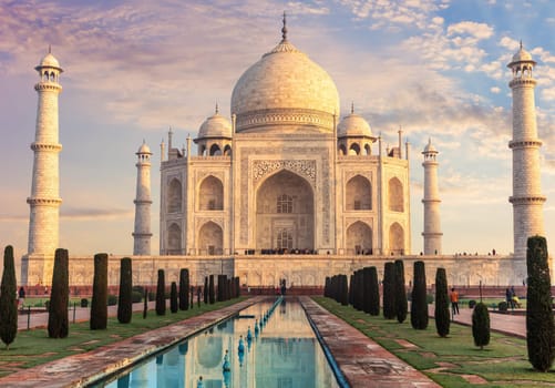 Taj Mahal, place of visit in India, Agra.