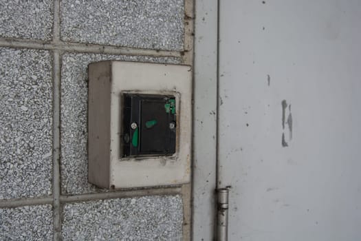 access system to lock and unlock fire exit doors