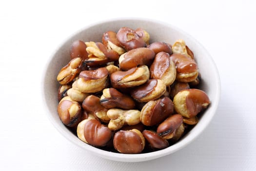 Japanese food, Snack of fried broad beans in a dish