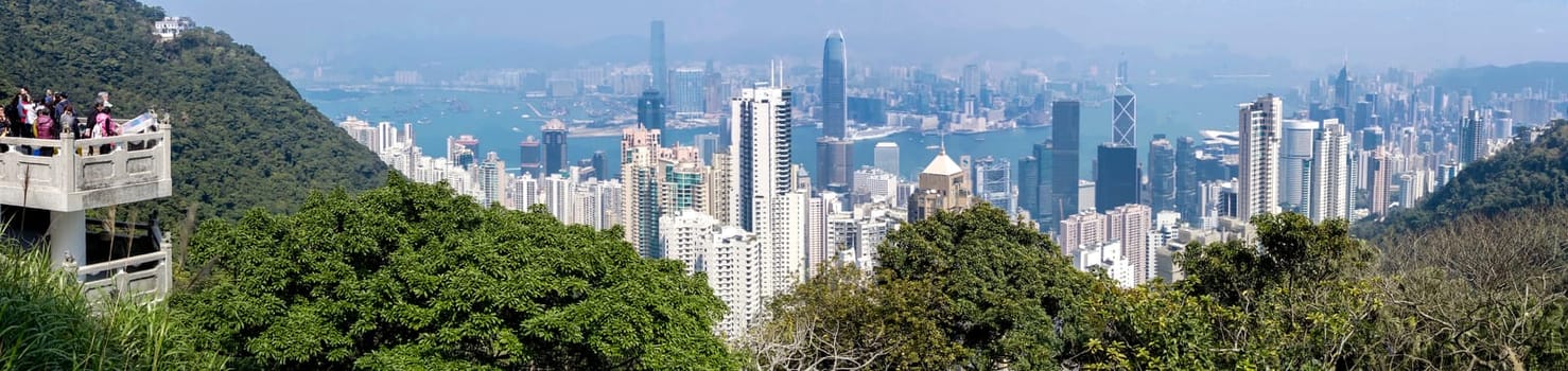 The stunning view of Hong kong from victoria Peak