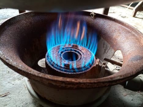 Work gas burner. Gas burner under the smokehouse tank.