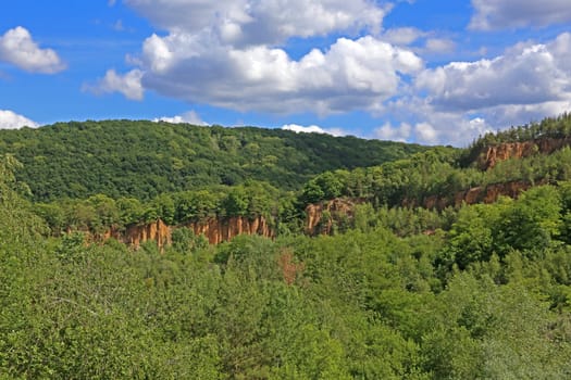 View over the former Leferenz quarry near Dossenheim