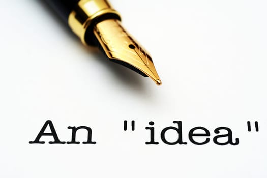 An idea text and fountain pen