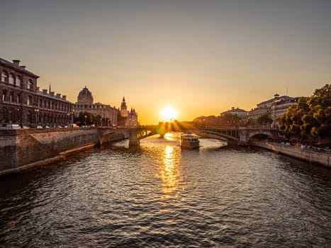 Wonderful sunset over River Seine in Paris - Paris street photography