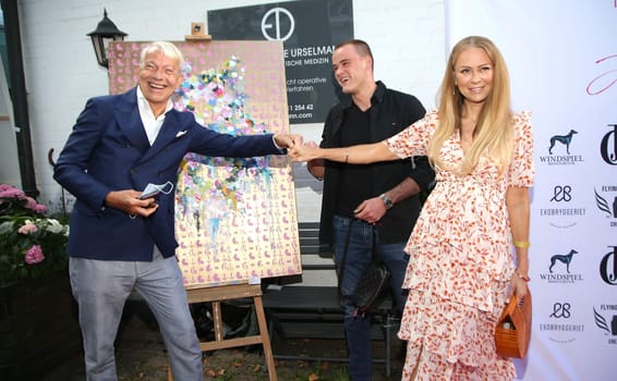 Jo Groebel ,Jenny Elvers , Paul Jolig,.during the  Golden Things meets Pink Carpet" pre-closing Finissage at Studio 28   Hamburg"