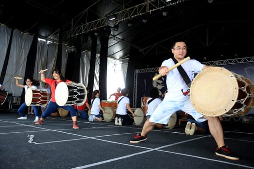 salvador, bahia / brazil - august 27, 2016: performance of japanese culture drums at Parque de Exposicoes in the city of Salvador.