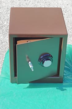 Open door at unlocked safe box