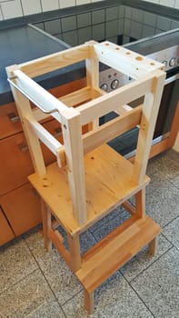 learning tower for small children to build yourself