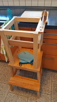 learning tower for small children to build yourself