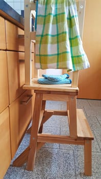learning tower for small children to build yourself