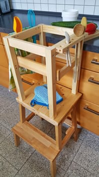 learning tower for small children to build yourself