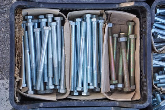 New long screws in boxes