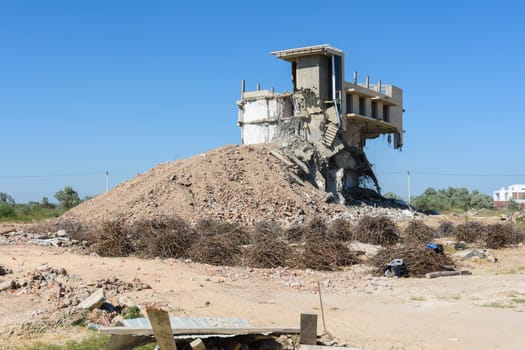 Dismantling of an illegally constructed hotel building
