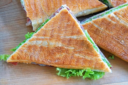 Diagonally cut triangular toast sandwiches