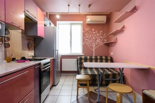 Interesting kitchen in a small studio apartment