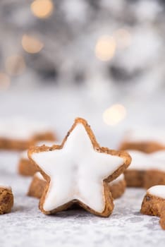 Cinnamon stars, traditional german christmas cookies, gingerbread, empty copy space