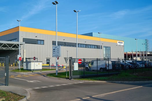 Distribution warehouse of the online mail order company Amazon in an industrial park in Magdeburg in Germany
