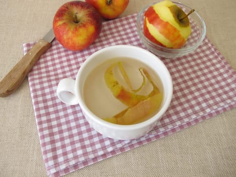 Apple skin tea, brewed tea made from apple peel