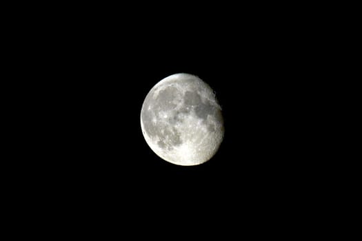Abnehmender  Mond  Halbmond