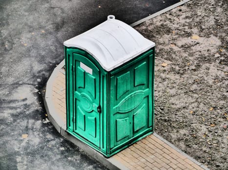 Mobile street green water closet top view