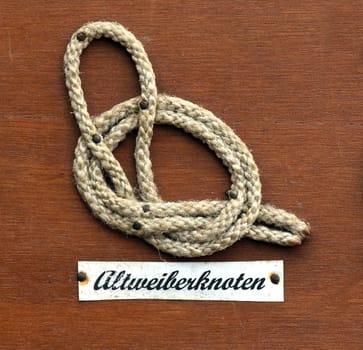 Altweiberknoten, Seemannsknoten