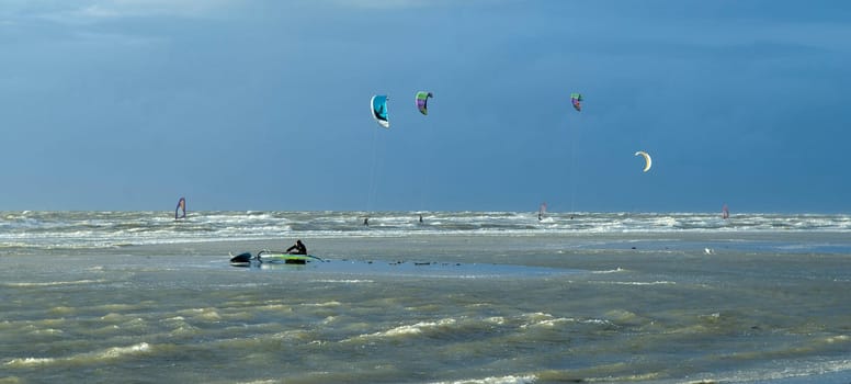 Kitesurfer, Lenkdrachensegeln, Sankt Peter-Ording