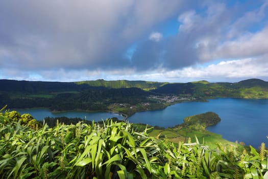 The astonishing Lagoon of the Seven Cities (Lagoa das 7 cidades) - Azores - Portugal