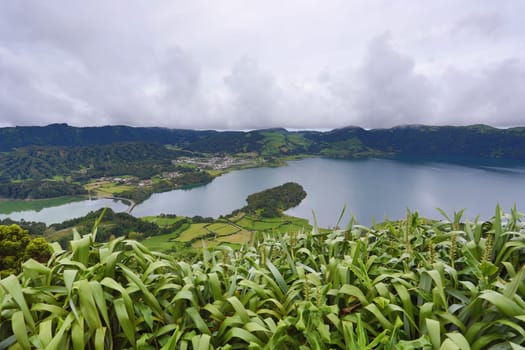 The astonishing Lagoon of the Seven Cities (Lagoa das 7 cidades) - Azores - Portugal
