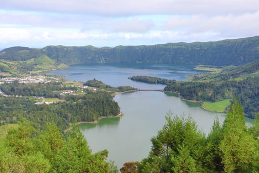 The astonishing Lagoon of the Seven Cities (Lagoa das 7 cidades) - Azores - Portugal