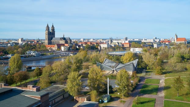 View over the Rotehorn city park to Magdeburg Cathedral, the city's landmark on the Elbe cycle path