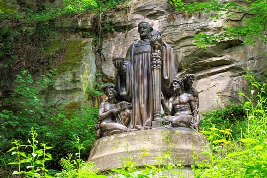 Richard Wagner Denkmal im Liebethaler Grund in der Sächsischen Schweiz - Richard Wagner Monument at Liebethaler Grund valley in Elbe Sandstone Mountains, Saxony