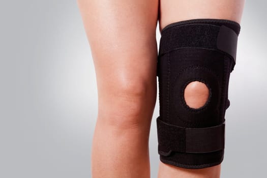 Knee brace on a personŽs knee