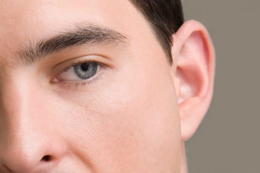 Close_up of a manŽs face