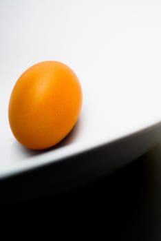 Close_up of an egg in a bowl