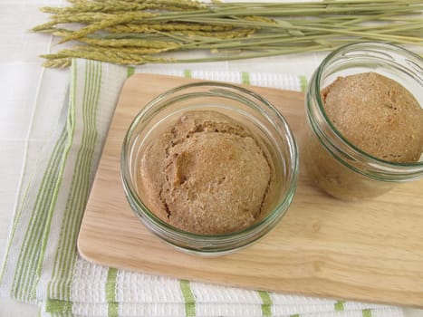 Spelt bread baked in glass