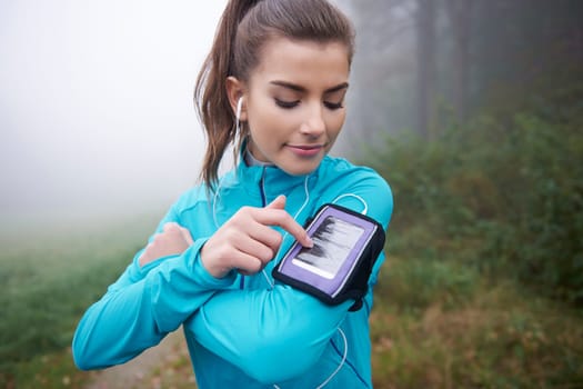 Contemporary application for runner on mobile phone
