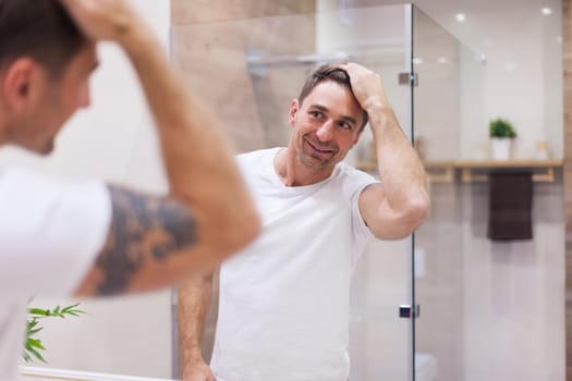 First look in the mirror after waking up