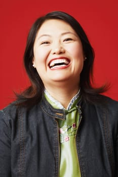 Portrait of a mid adult woman smiling