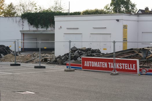 HEILIGENHAUS, NRW, GERMANY - OCTOBER 19, 2018: .Demolition of the petrol station in Heiligenhaus behind the Real supermarket