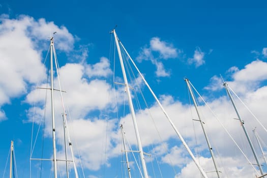 Sailing Must and Blue Sky, Particular of sailing must in a touristic harbor