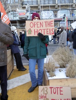 Demonstration about 200 people for the accommodation of the homeless in hotels with a minute's silence for the 13 people who died in Hamburg 13.02.2021