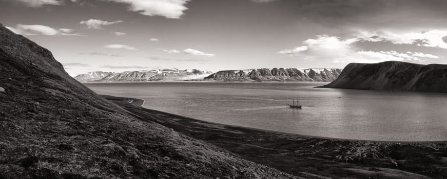 Spitsbergen, Lomfjord/Faksevågen