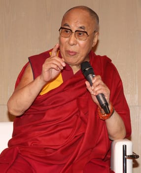 Dalai Lama Press Conference at CCH Hamburg