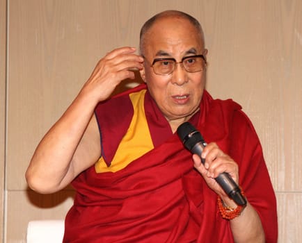 Dalai Lama Press Conference at CCH Hamburg