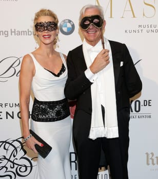 Grit Weiss und Jo Groebel,  Bal Masque 2015 im  Museum fuer Kunst und Gewerbe Hamburg am 21.03.2015