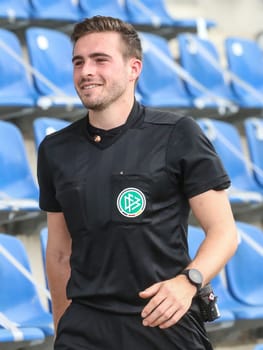 Tom Bauer DFB Football referee
