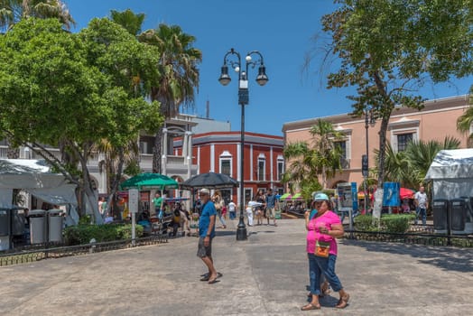 plaza de la independencia the street festival merida en domingo, merida, mexico