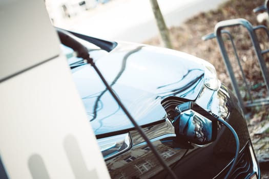 Electric car is refueling up its batteries, future innovation of mobility