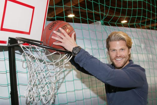 Ex-Bachelor Paul Janke,Press Conference Hamburg Basket Bowl XII at the REWE-Markt Stanislawski & Laas Krohnskamp Hamburg,13.04.2015